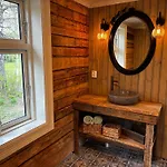 Old Retreat With Jacuzzi And Sauna *