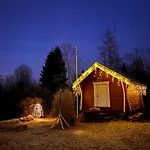 Old Retreat With Jacuzzi And Sauna 別荘 アイツヴォル