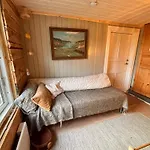 Old Retreat With Jacuzzi And Sauna Eidsvoll