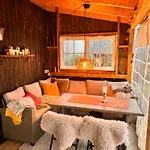 Old Retreat With Jacuzzi And Sauna *
