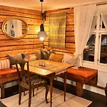 Old Retreat With Jacuzzi And Sauna