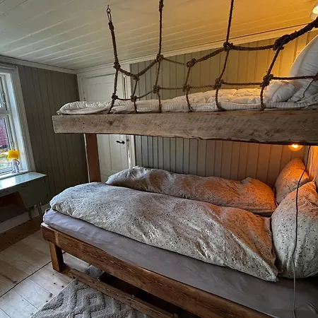 1850 Old Farmhouse Retreat With Jacuzzi And Sauna Holiday home *