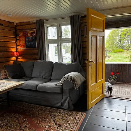 1850 Old Farmhouse Retreat With Jacuzzi And Sauna Holiday home Eidsvoll