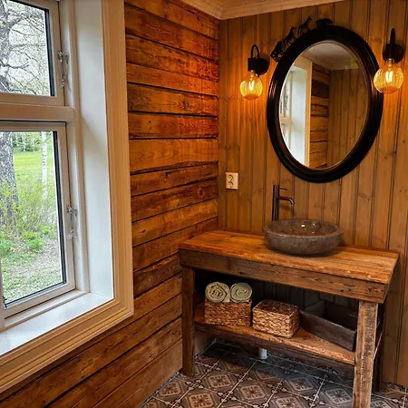 Old Retreat With Jacuzzi And Sauna *