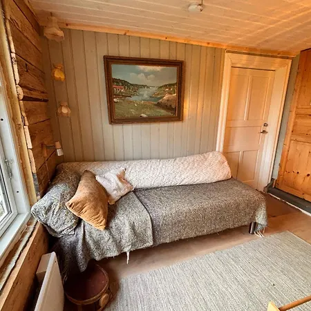Old Retreat With Jacuzzi And Sauna Eidsvoll