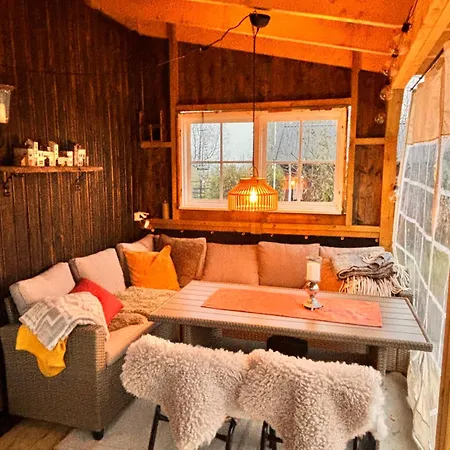 Old Retreat With Jacuzzi And Sauna *