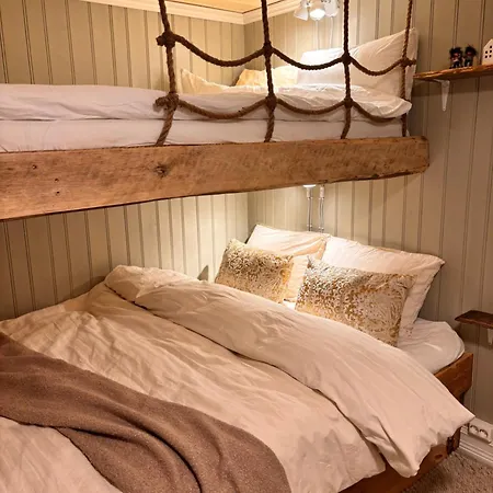 Old Retreat With Jacuzzi And Sauna Eidsvoll