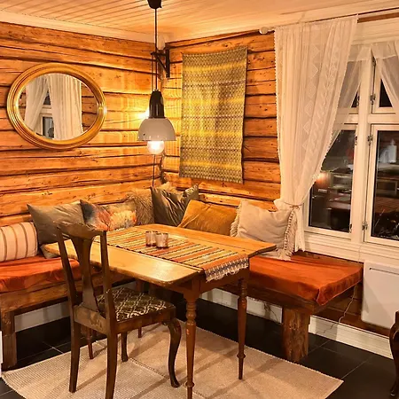 Old Retreat With Jacuzzi And Sauna