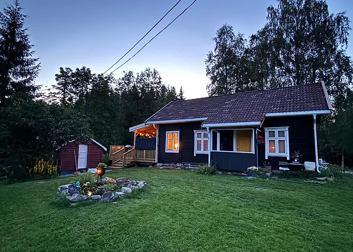 Old Retreat With Jacuzzi And Sauna