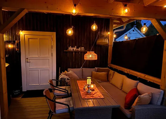 Old Retreat With Jacuzzi And Sauna アイツヴォル