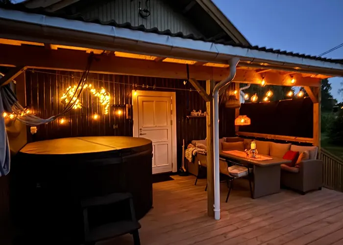 別荘 Old Retreat With Jacuzzi And Sauna